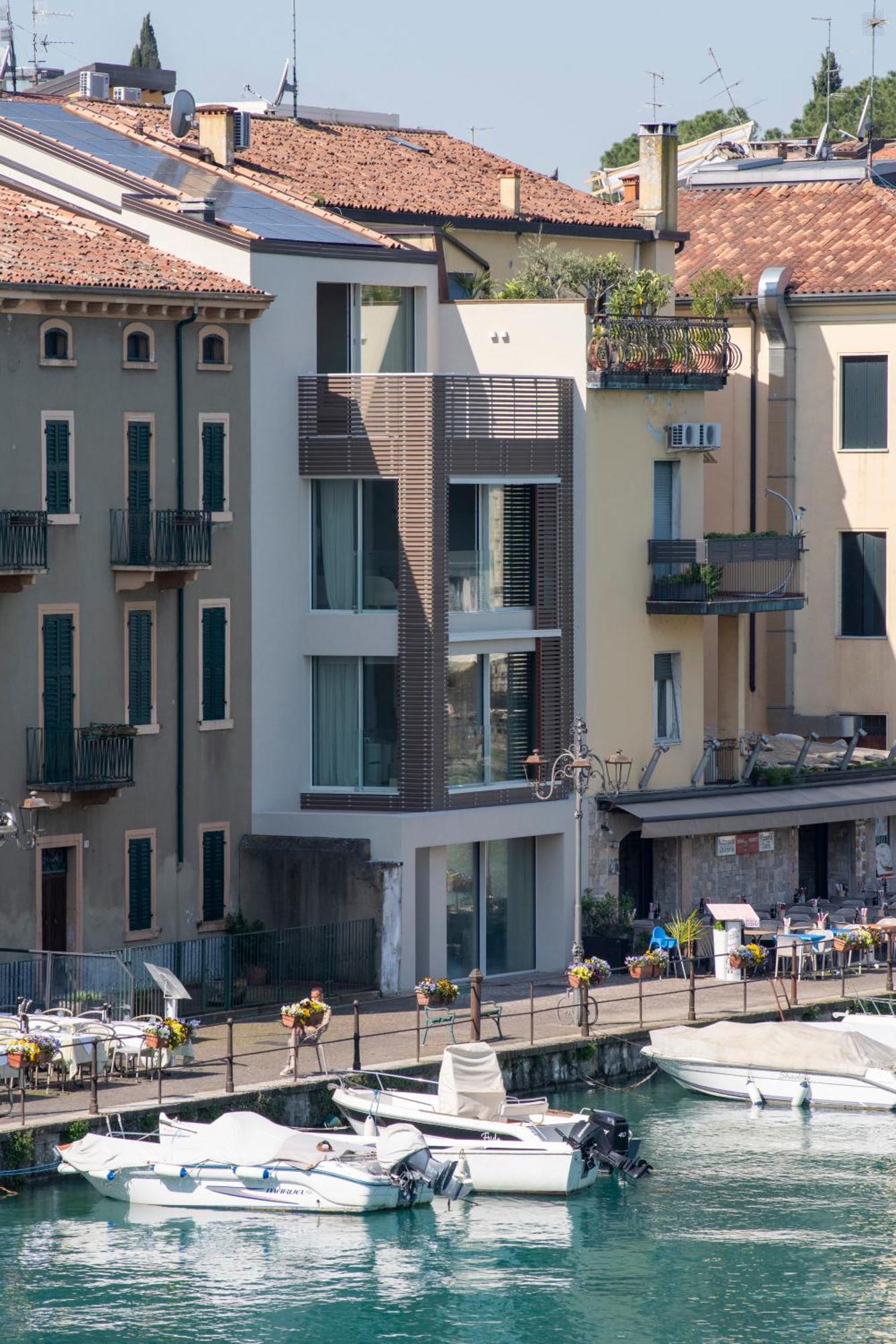 Palazzo Cordigero - Apartments Пескиера дел Гарда Екстериор снимка