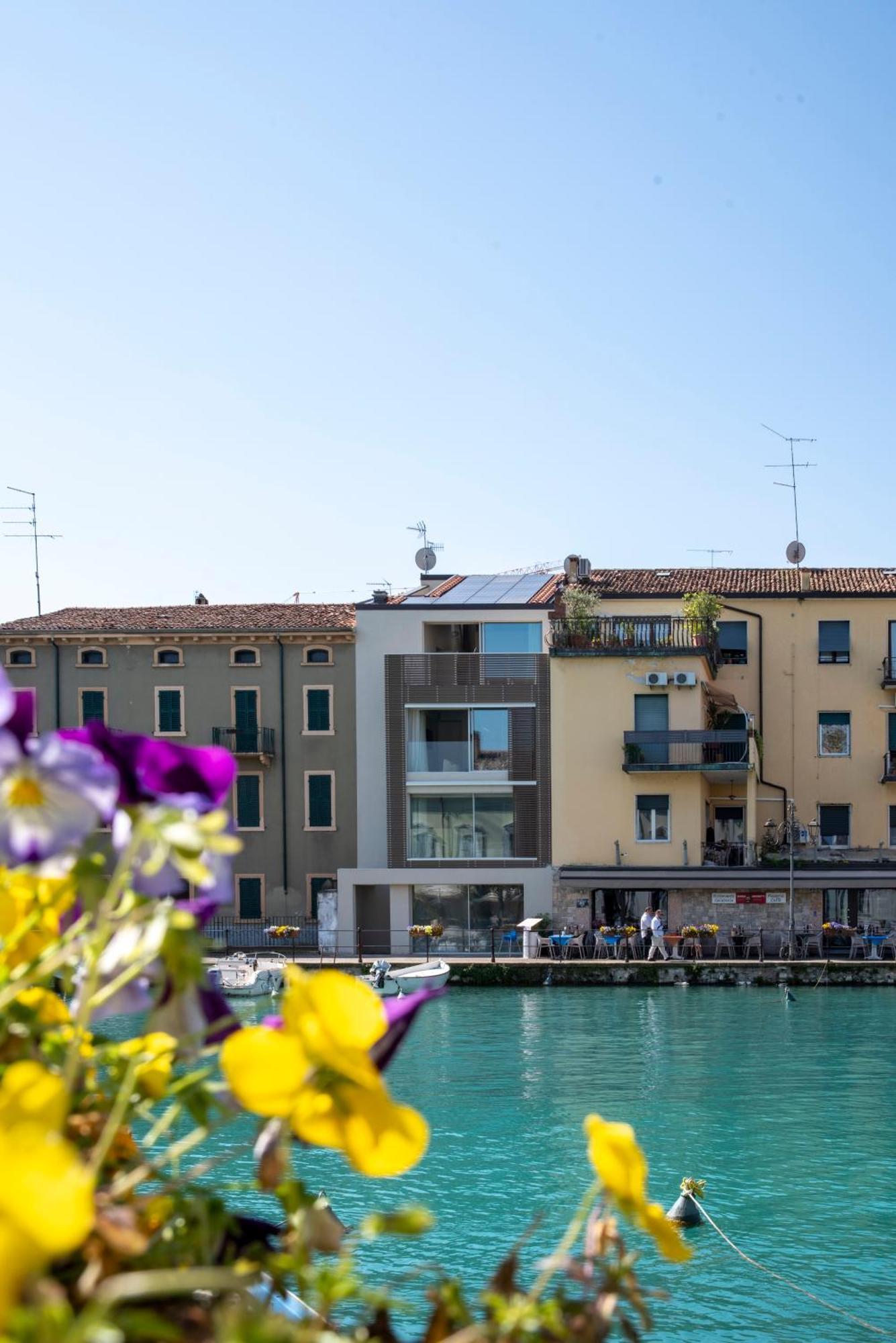 Palazzo Cordigero - Apartments Пескиера дел Гарда Екстериор снимка