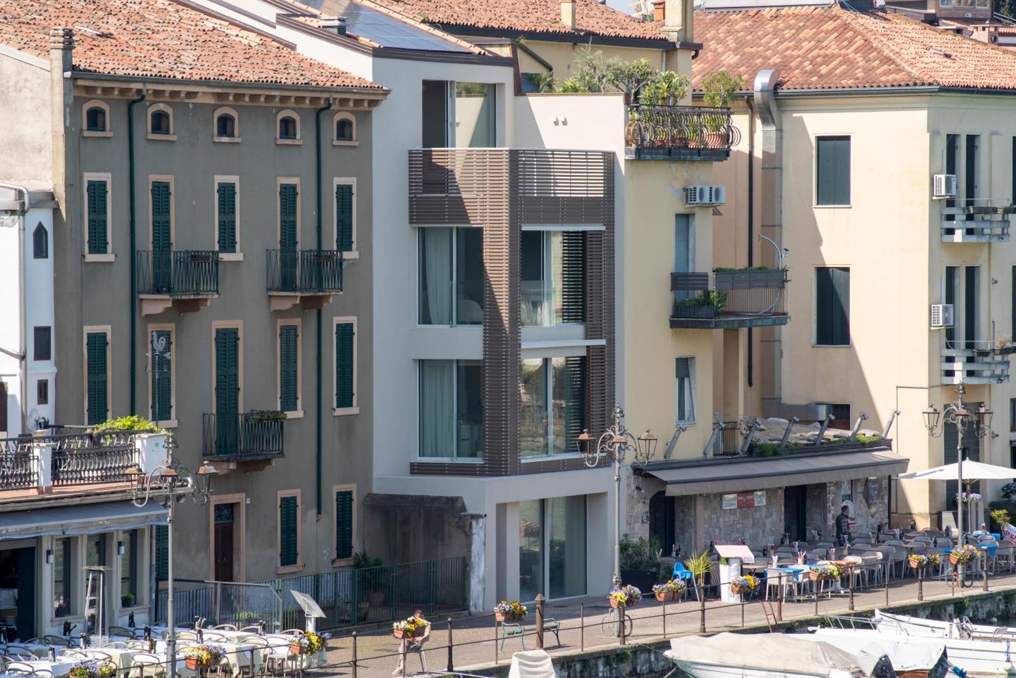 Palazzo Cordigero - Apartments Пескиера дел Гарда Екстериор снимка