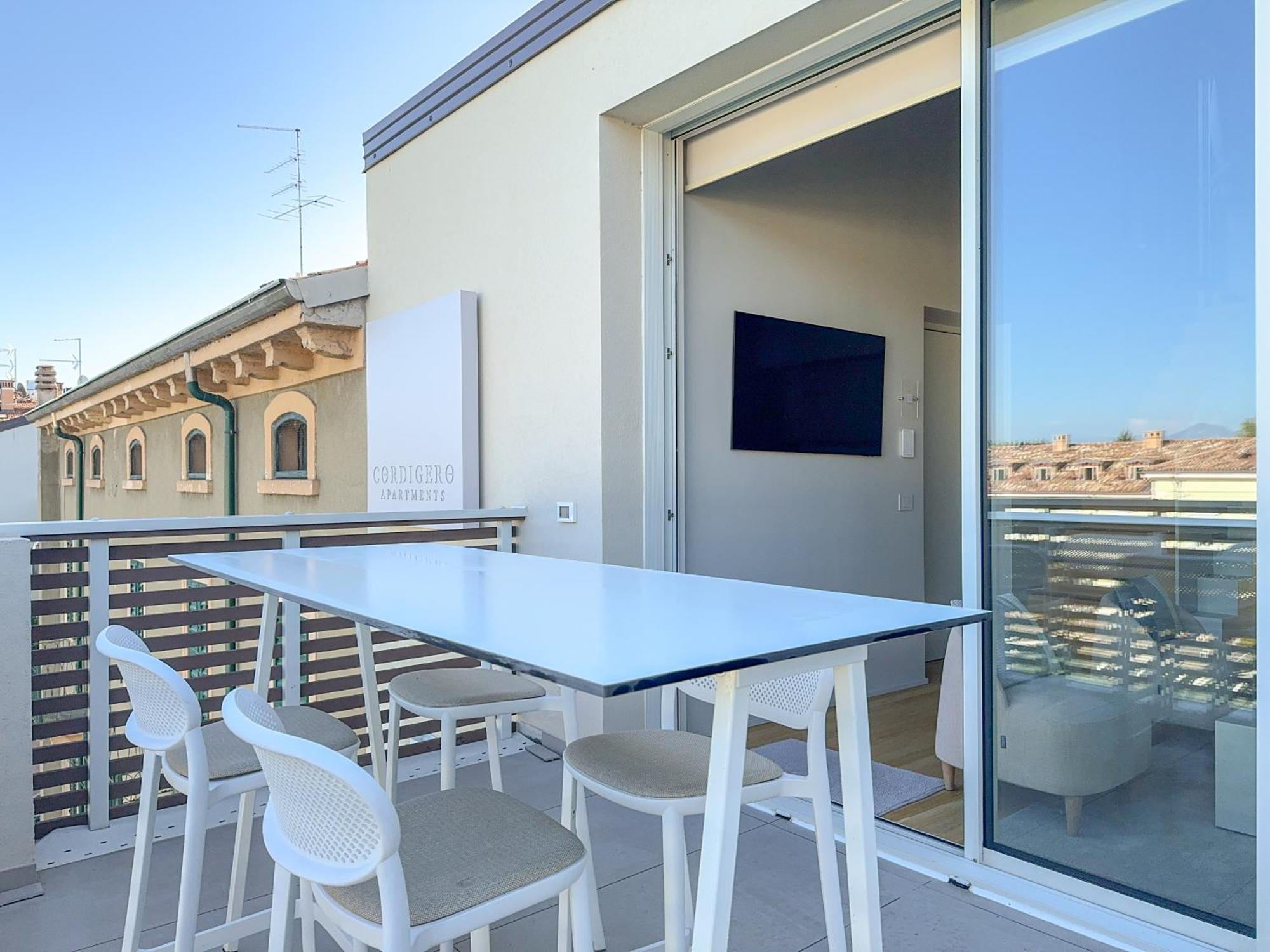 Palazzo Cordigero - Apartments Пескиера дел Гарда Екстериор снимка